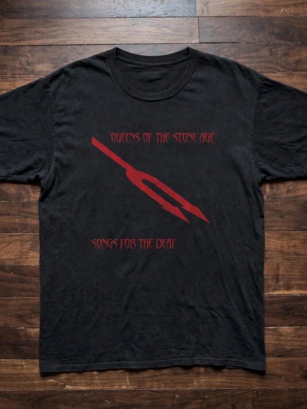 Queens Of The Stone Age Songs For The Deaf Red Pitchfork Black Graphic T-Shirt